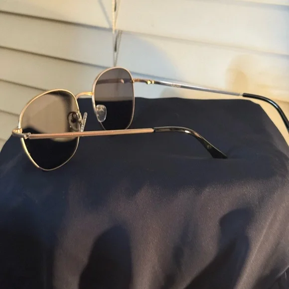 Quay Australia Black and Gold Sunglasses - Picture 3 of 6